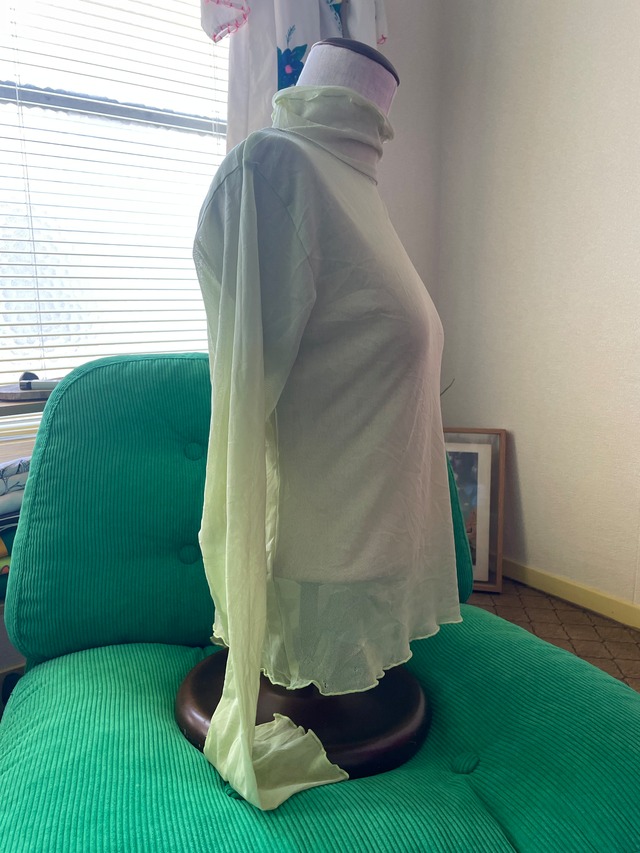 90s Vintage Sheer Mock Neck - pistachio