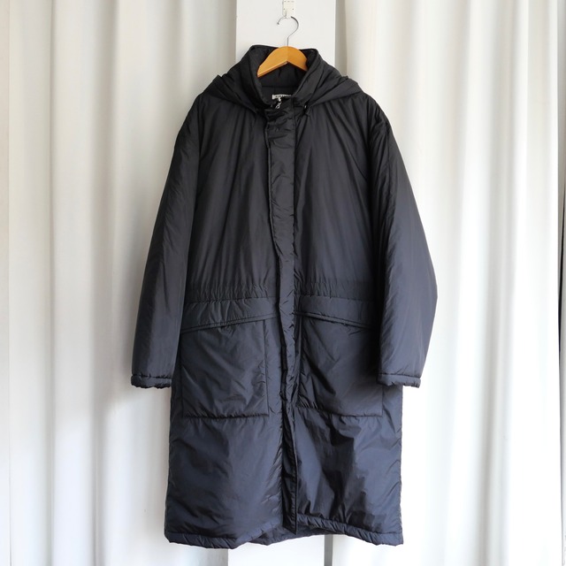 AURALEE SUPER AIRLY NYLON PADDED COAT