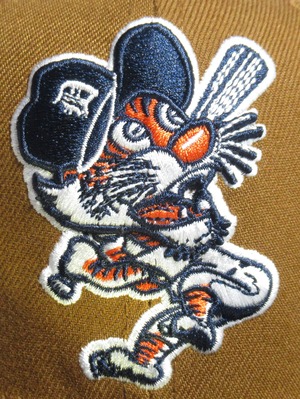 NEW ERA 59fifty 　Detroit Tigers  デトロイト・タイガース　CAMEL×WALNUT