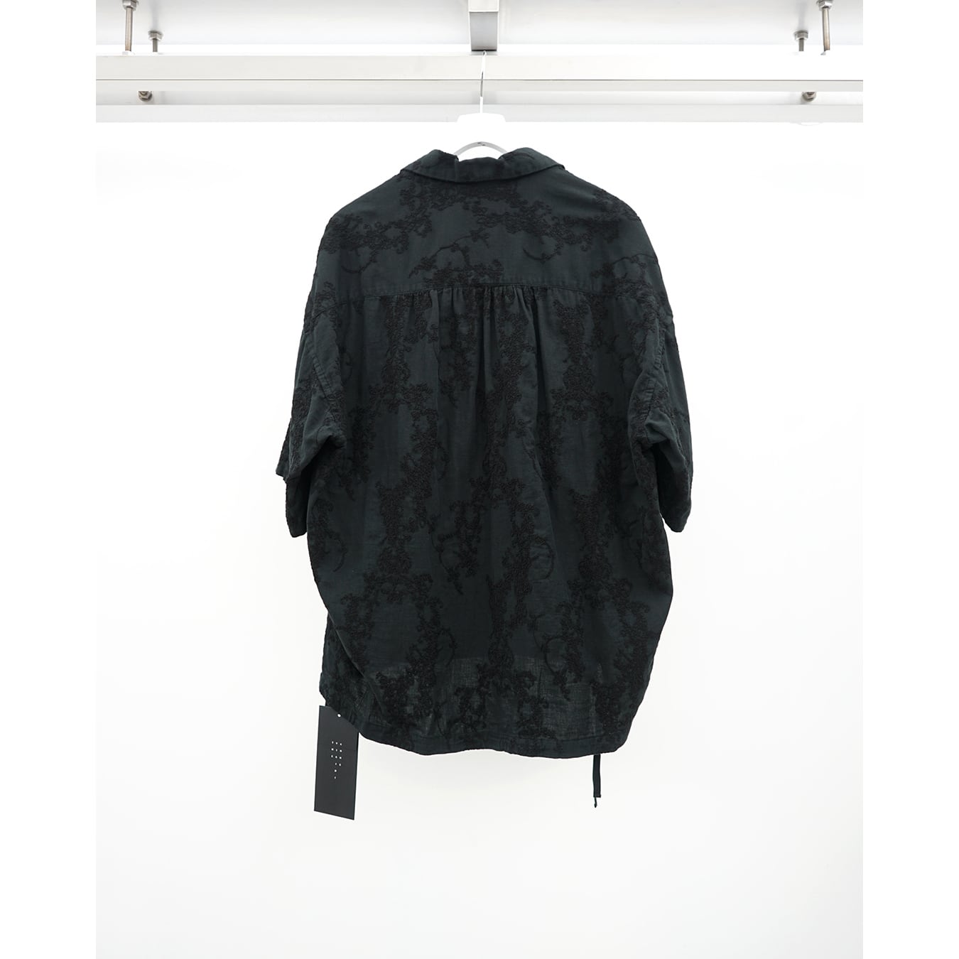 The Viridi-anne] (ザヴィリディアン) VI-3971-02 EMBROIDERED S/S