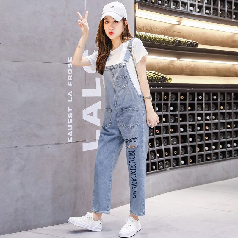 【新作】【送料無料】 マタニティウェア2020春秋新作カジュアルデニムオーバーオール、刺繡文字と穴妊婦デニムオーバーオール-アリババ レッド 刺繍 スプリング 春物 オータム 秋物 expec272180701305