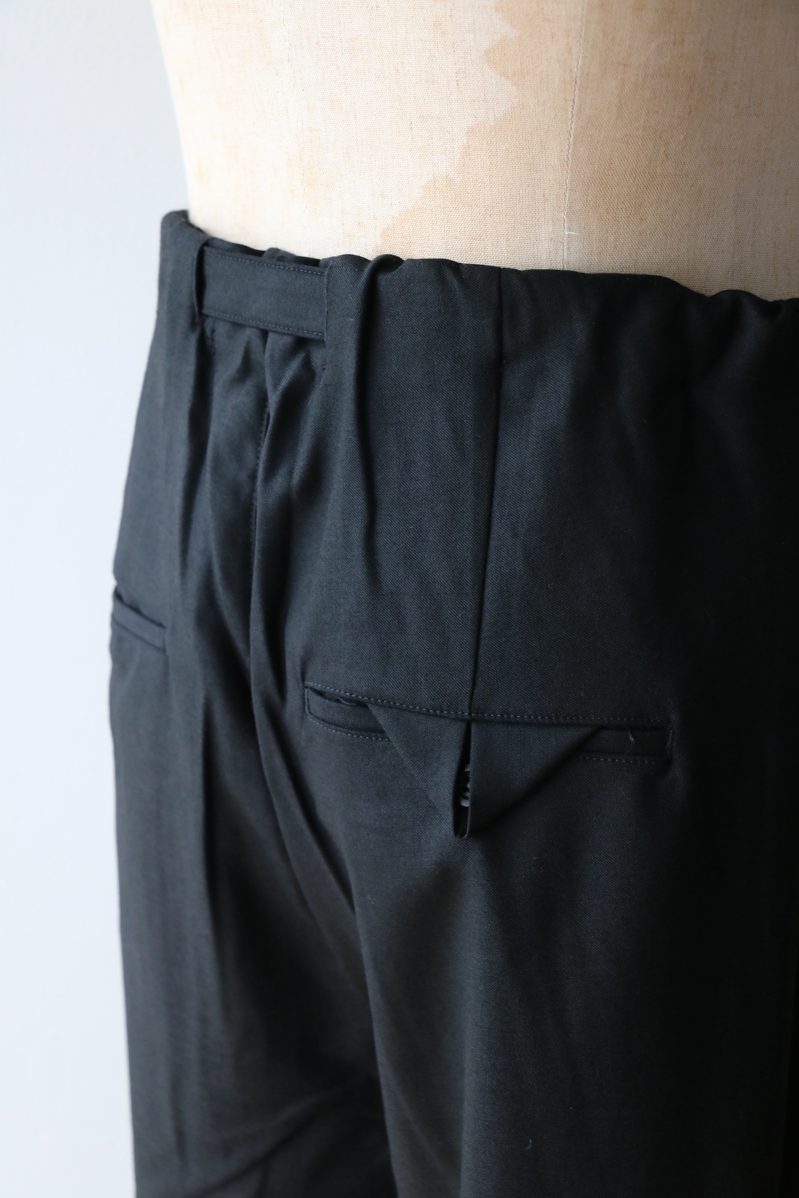 Ancellm -WOOL SATIN BELT-LESS SLACKS- / ANC-PT127 / アンセルム