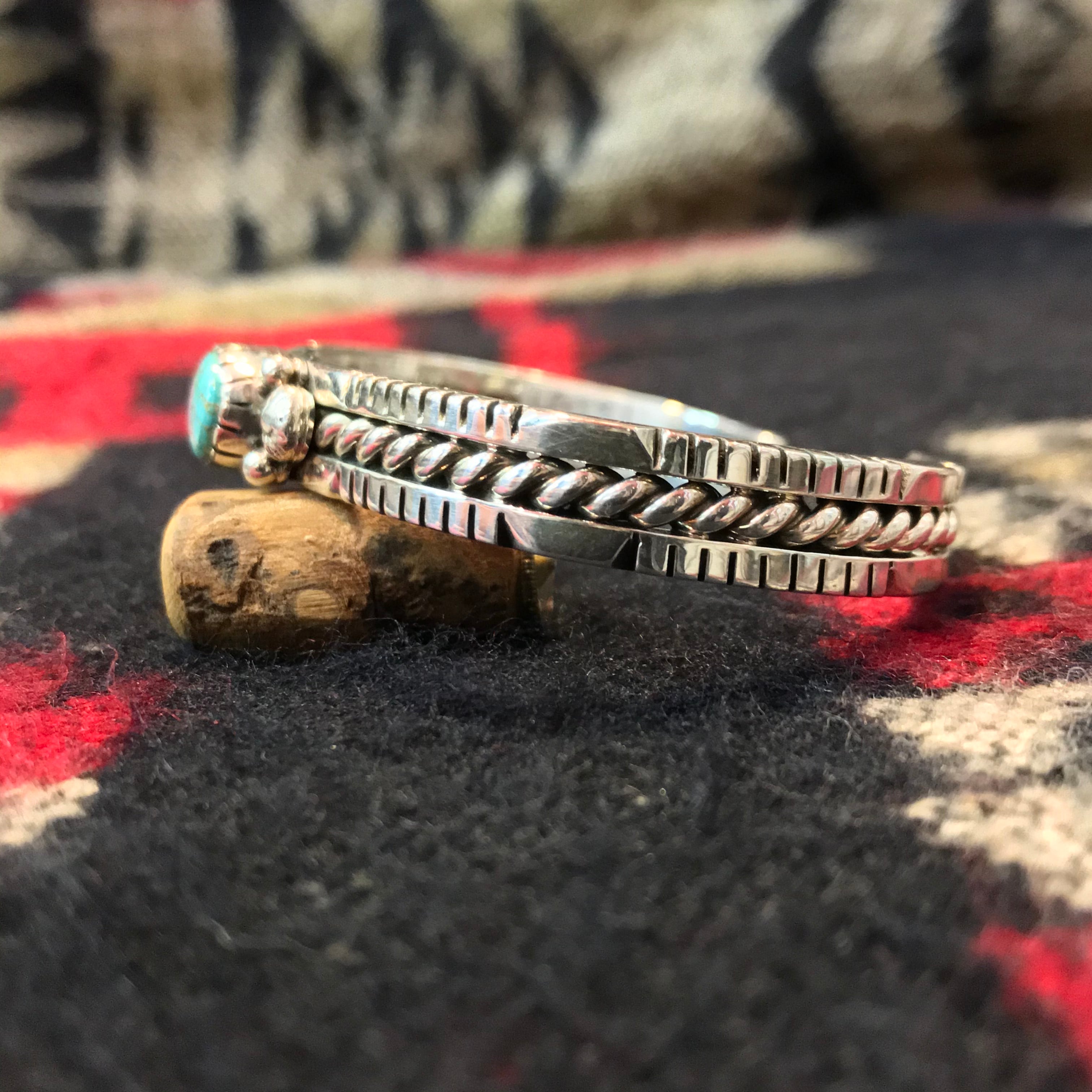 NAVAJO ナバホ ターコイズ ワイヤーシルバーバングル WCV（Delbert 