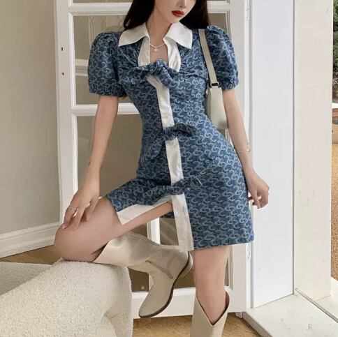 スカート ワンピース デート シャツワンピース ワンピドレス ミニ ミニ丈 ショート ショート丈 膝上 袖あり 半袖 パフスリーブ 襟付き スタンドカラー ポロカラー タイト 細身 ストレート リボン 前開き プルオーバー きれいめ おしゃれ お洒落 大人女子 こなれ感 ラブリー キュート ガーリー セクシー エレガント 柄 夏 10代 20代 レディース 女性用 デート お出かけ 女子会 イベント 旅行 ファッション コーデ スタイル モテ 体系カバー 美脚 脚長 サイズ S M L XL 青 ブルー