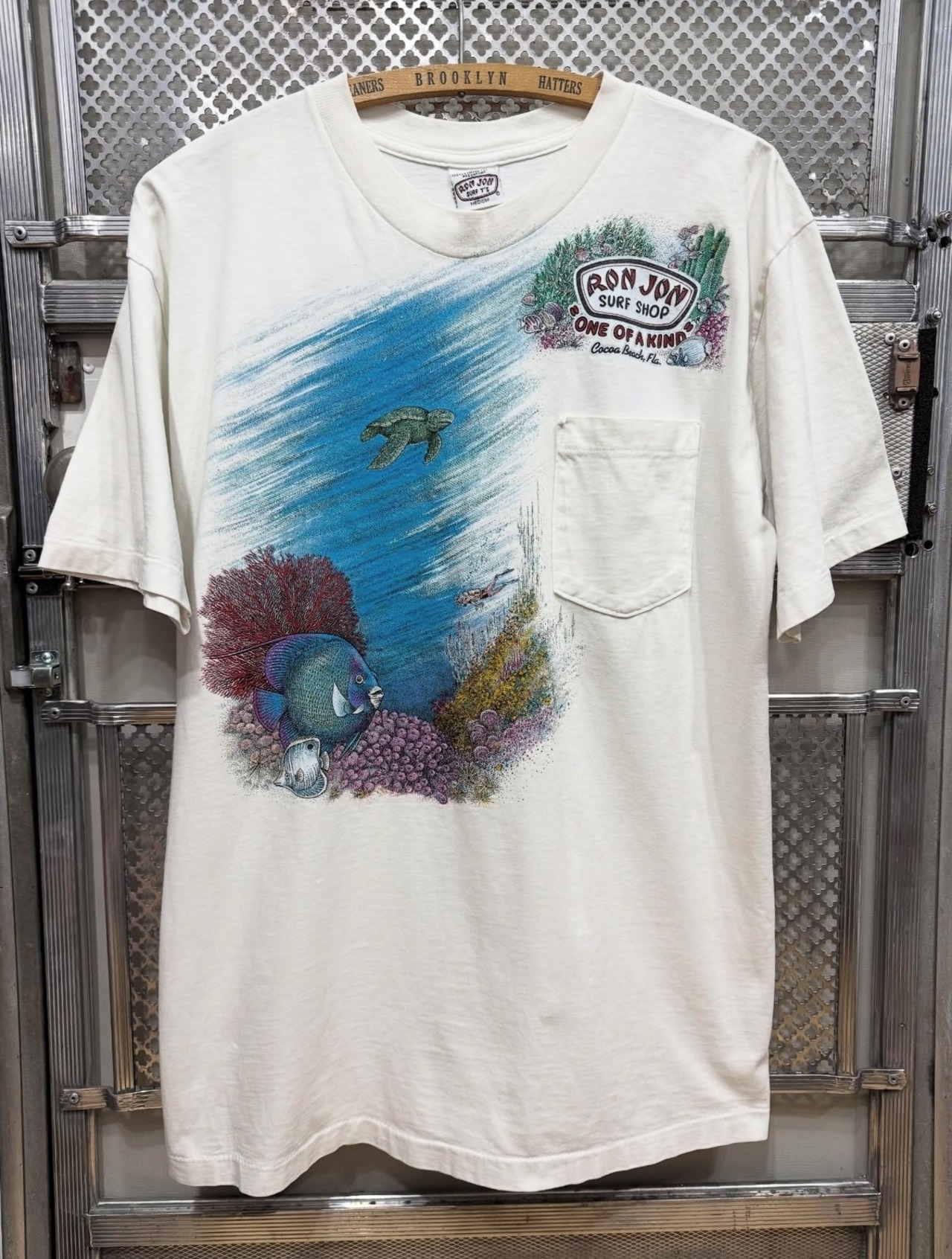 90s RON JON SURF SHOP / made in usa・画像2