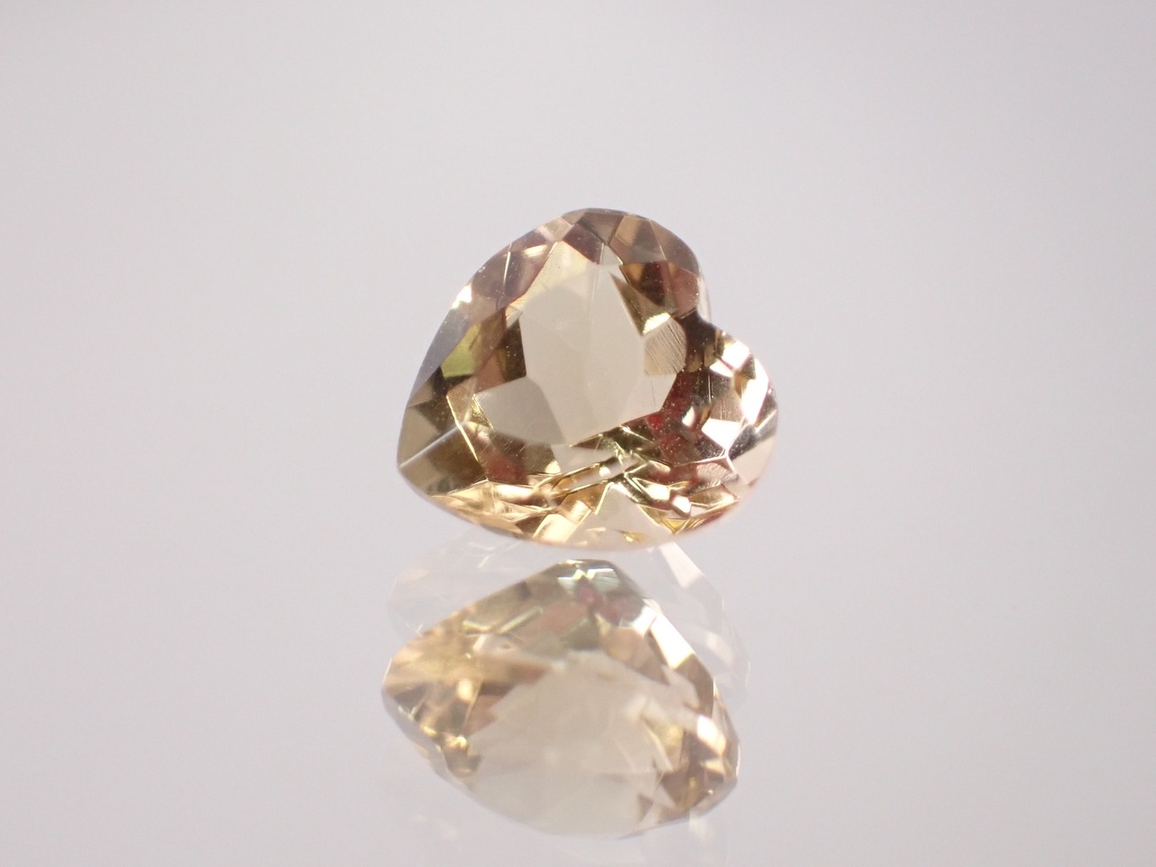 シトリン（ハートカット）　1.78ct　[C13‐631]