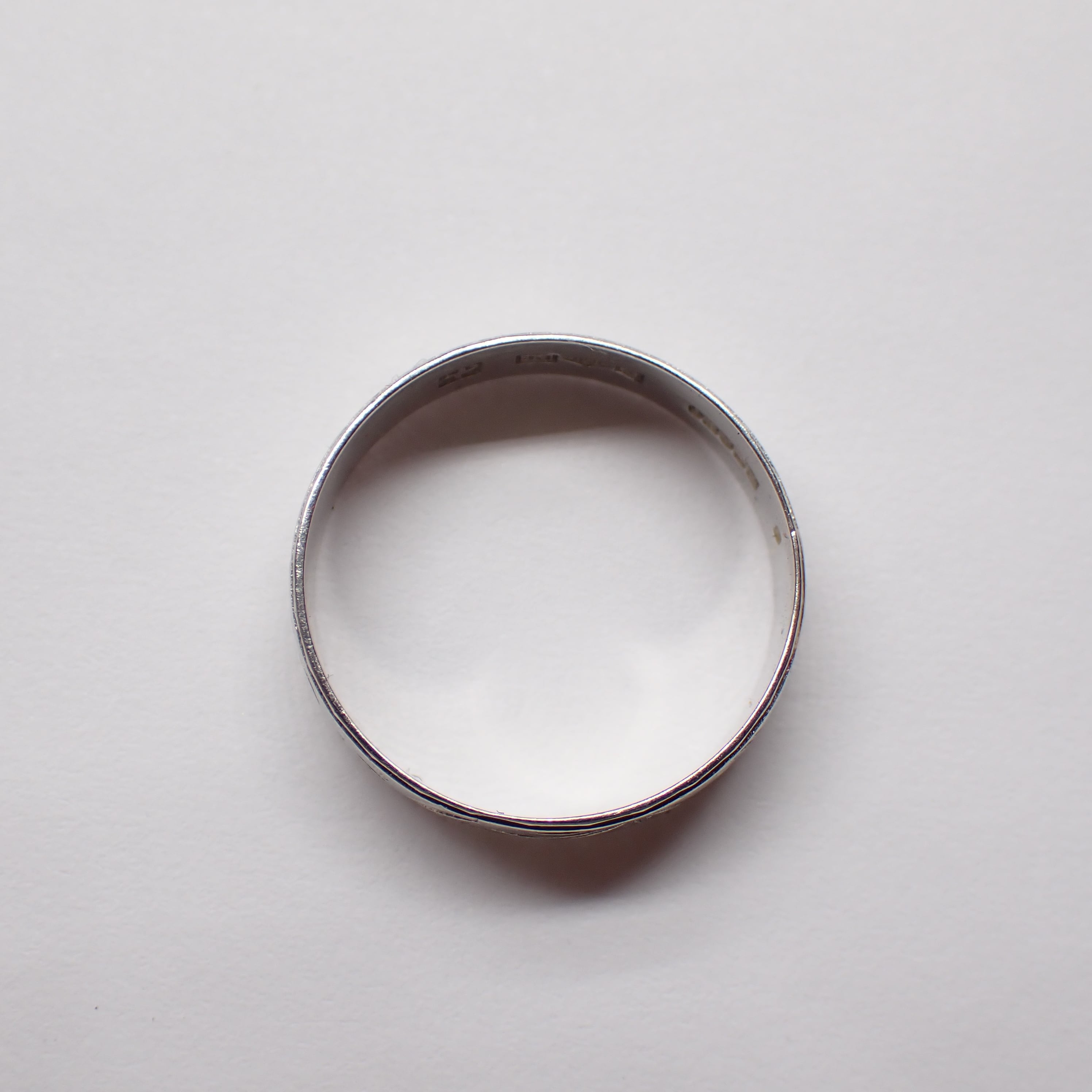 Pt850昭和レトロリング 日本の作品】昭和レトロ Pt850 和彫り 彫刻 松竹梅 デザイン