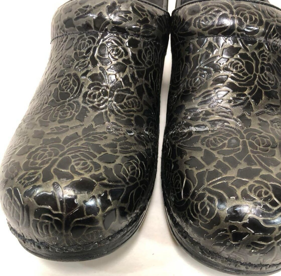 バラ模様ダンスコサボXPプロフェッショナル型押しレザー39薔薇模様 黒 