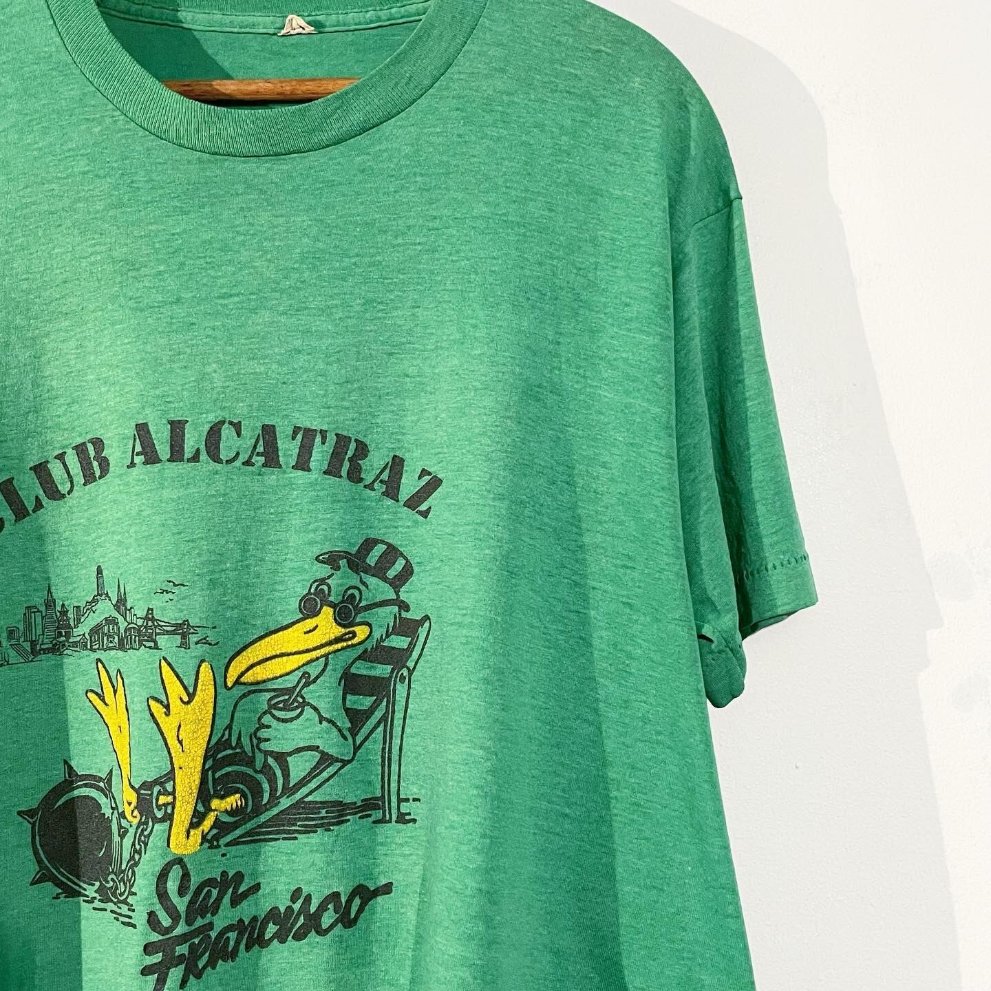 1980's CLUB ALCATRAZ T-shirt | gilet antiques / gilet flagship