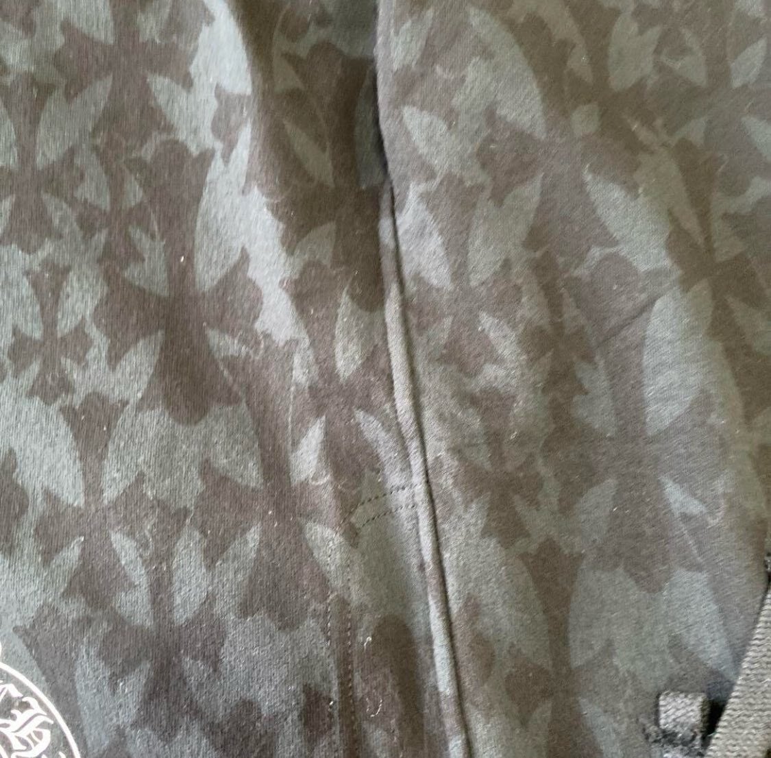 CHROME HEARTS クロムハーツ Graveyard セメタリークロス ハーフパンツ