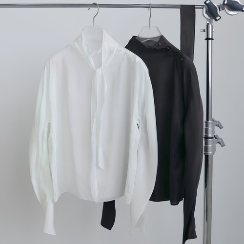 【 anuke 】Organdy Tie Blouse