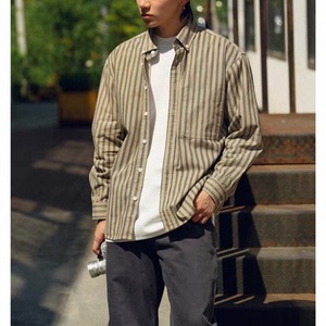 Vertical stripe button shirt 1352