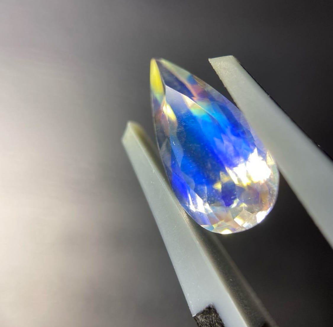 レインボームーンストーン Lunar Symphony