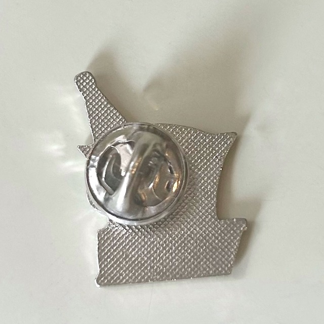 Vlttel 天然水 ミネラルウォーター ピンズ ピンバッジ ブルボン蚤の市 ｜ブルボンキーホルダー・フレンチキーホルダーのお店