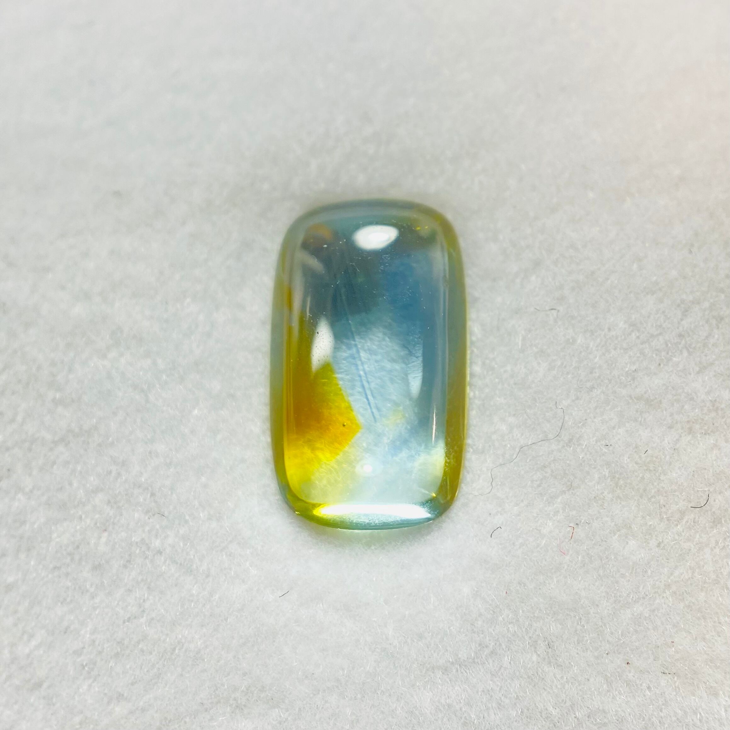 唯一無二のアートなサファイア