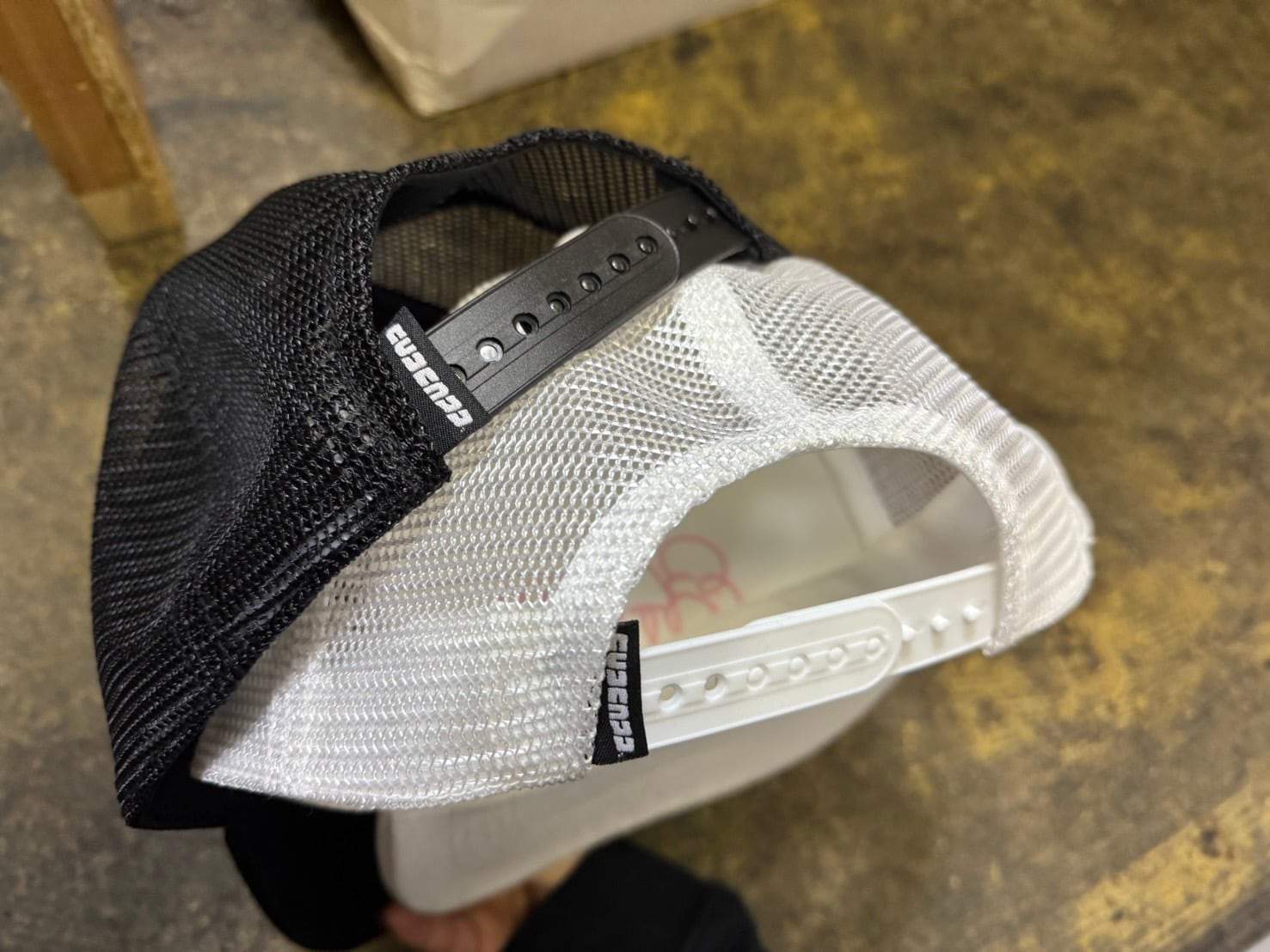 EAZY Trucker Cap WHITE | cudcaps