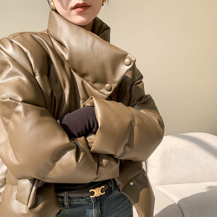 ボタンフロント ハイネック ダウンジャケット H10550