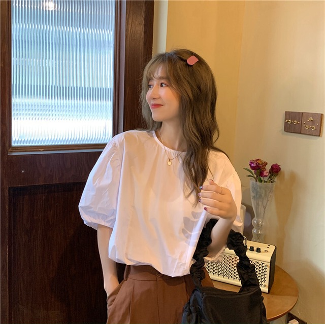 トップス ブラウス 半袖 ボリューム袖 Uネック かわいい 大人可愛い きれいめ シンプル カジュアル 大人 上品 おしゃれ お洒落 大人可愛い 大人女子 こなれ感 キュート ガーリー エレガント 無地 春 夏 10代 20代 30代 レディース 女性用 ママ 女の子 OL 通勤 学生 通学 デート お出かけ 女子会 お泊まり 休日 アウトドア イベント リゾート 旅行 海 プール 着回し 普段使い お揃い 双子 韓国系 オルチャン モテ トレンド 流行 S M L XL