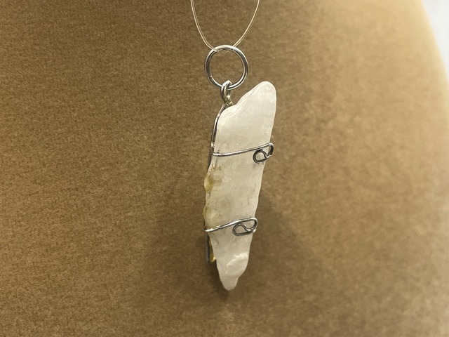 ワイヤーペンダントトップ（アゼツライト）