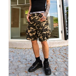 【DRIP5114】South 3-Dimensional Pocket Camouflage Shorts