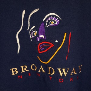 フルーツオブザルーム　スウェット　トレーナー　裏起毛　刺繍ロゴ　ブロードウェイ