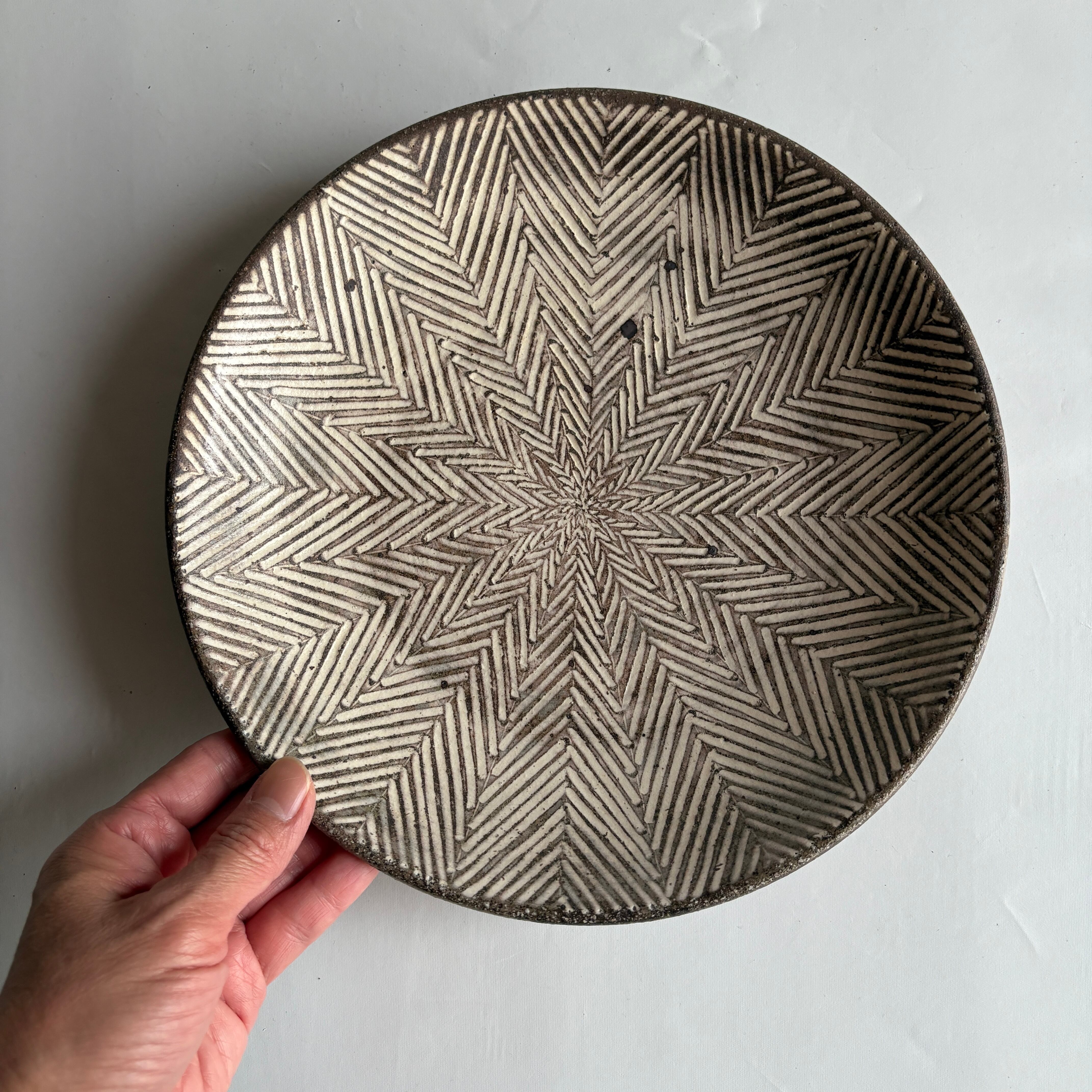 池田大介 ヘリンボーン 8寸皿 | 月森 utsuwa&gallery tsukimori