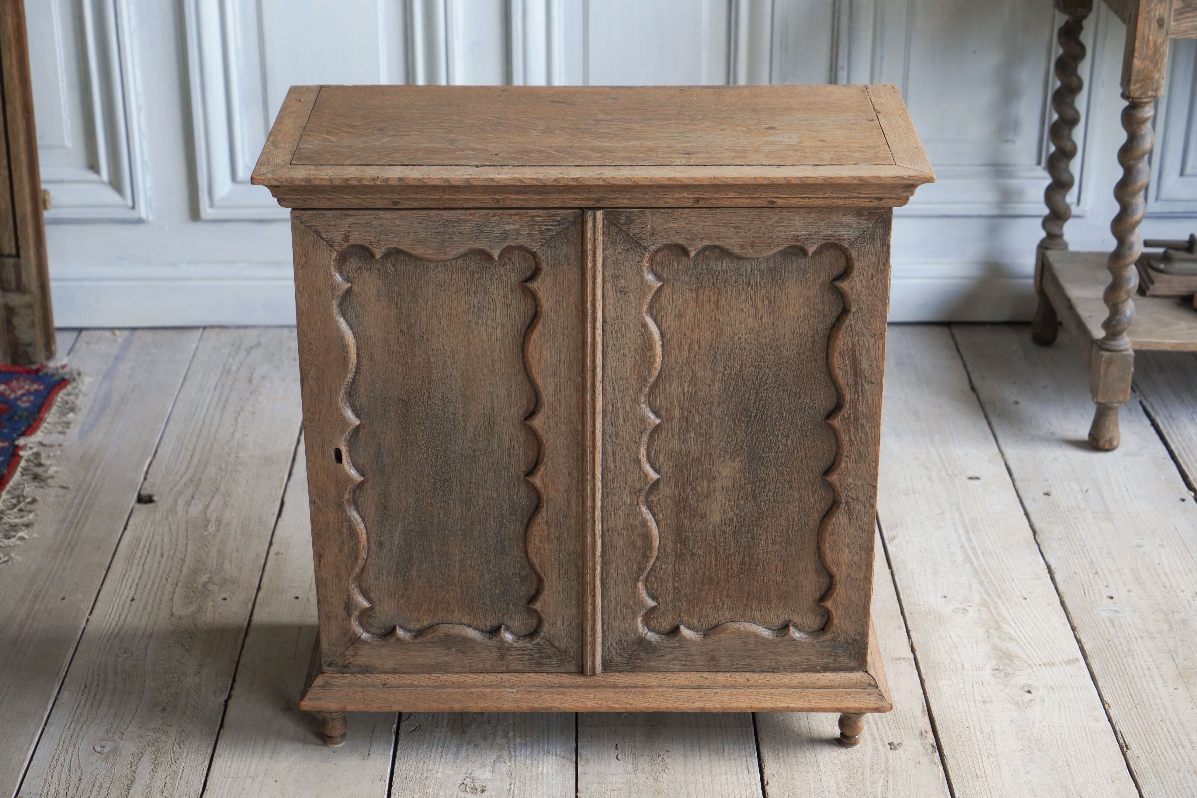 希少　フランスアンティーク　スモールチェスト ff221027-a_grande.jpg?v=1680829551