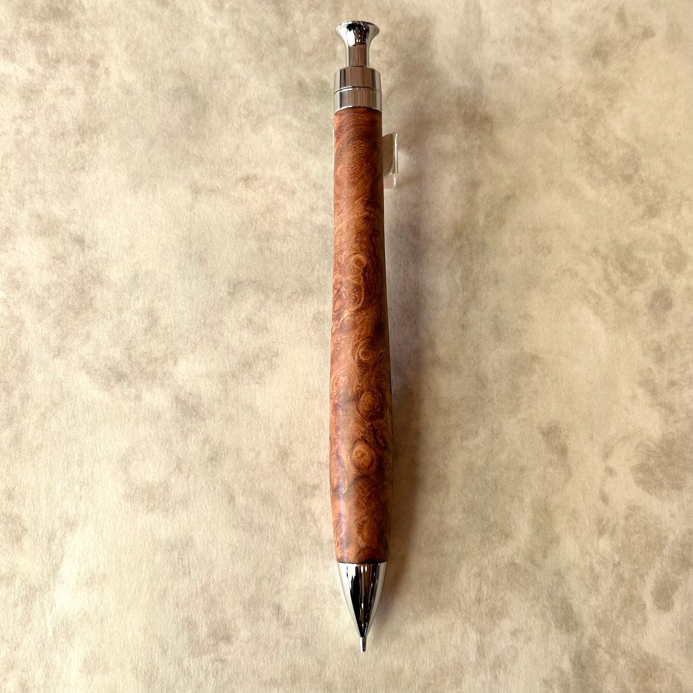こぶた工房【ローズウッド瘤 極上杢】 ボールペン換装可 | ペンネジューク