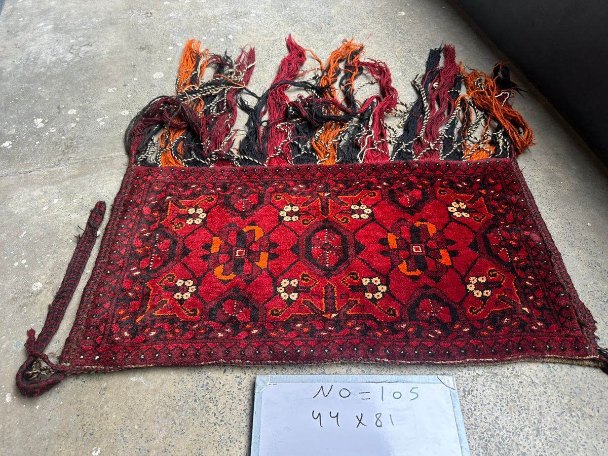 絨毯クエスト77【No.S105】Tribal rug トライバルラグ ※現在、こちらの商品はパキスタンに置いてあります。ご希望の方は先ずは ...