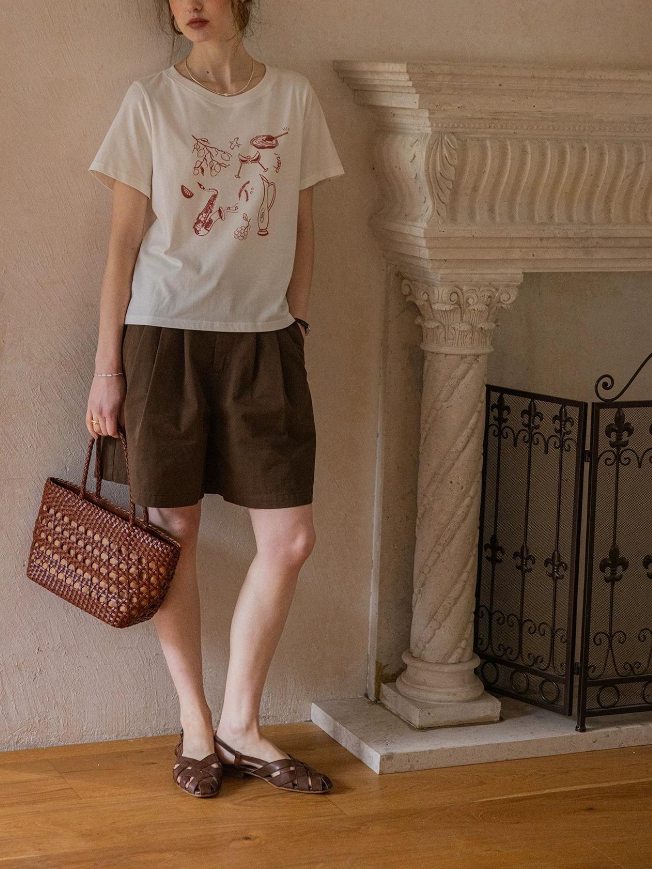 Fragments Art Motif Tee – Café Terrace F0742
