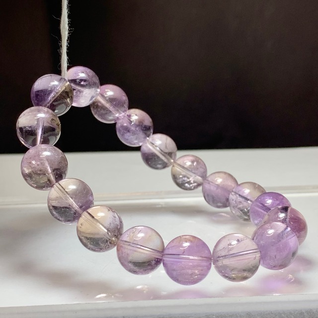 1.可愛い色合い☆ほんのりアメトリン ブレスレット