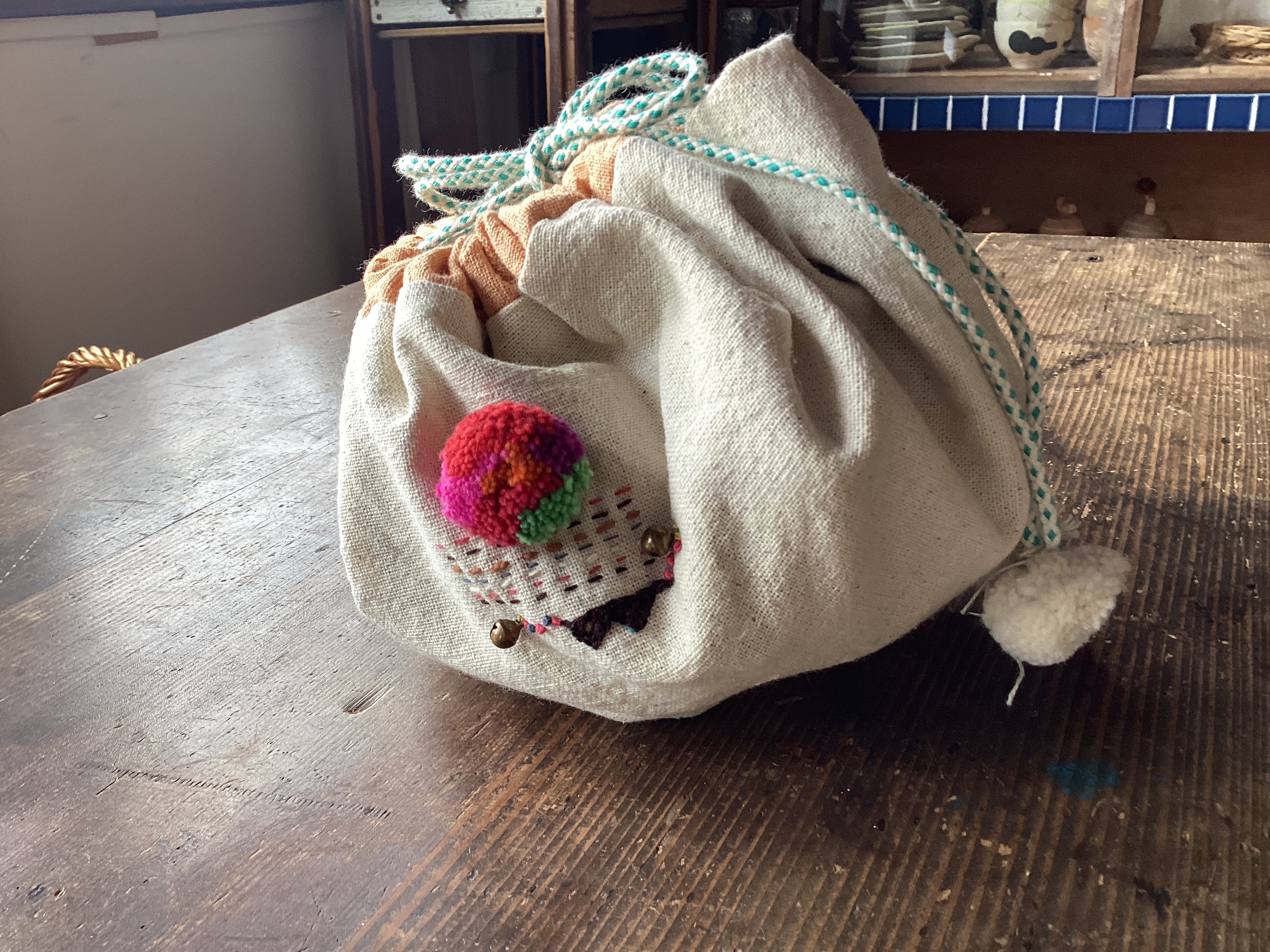 【new】コスメきんちゃく:キナリ