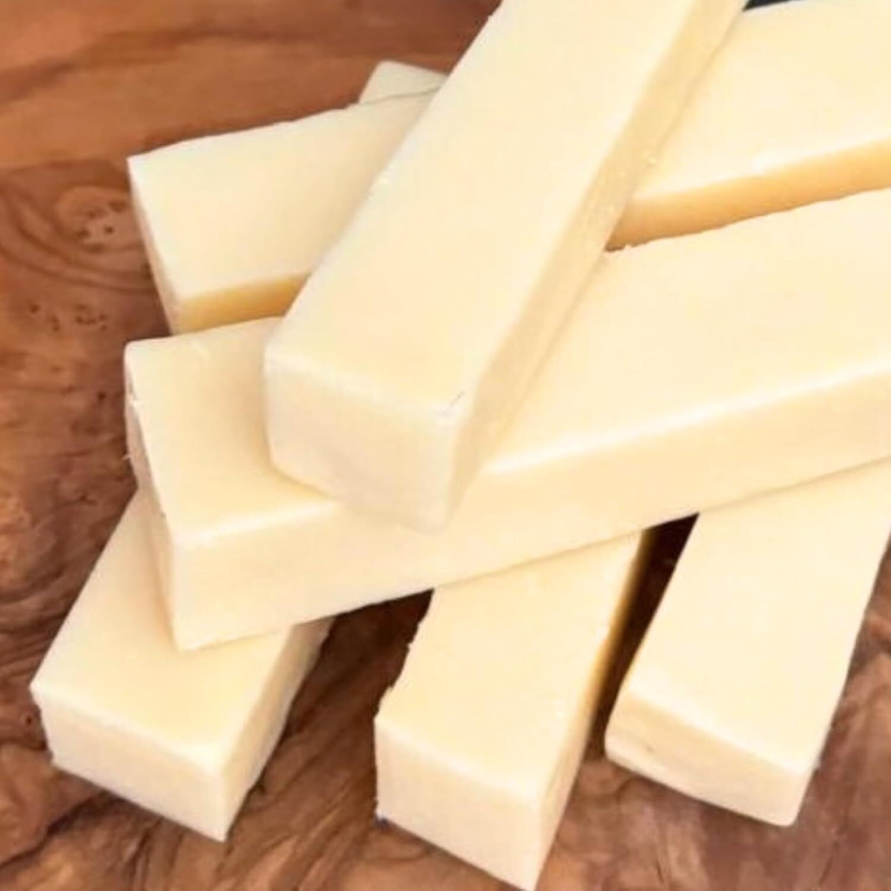 アメリカ産 グラスフェッド 低脂肪モッツァレラチーズ 400g｜切りたて・無添加 USA Grassfed Low-Fat Mozzarella Cheese 400g | Freshly Cut to Order