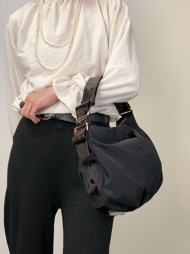 Salvatore Ferragamo サルヴァトーレ フェラガモ ヴァラリボン ショルダーバッグ ブラック レザー チェーン vintage ヴィンテージ オールド frxgfd