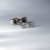 Diamond Pierce