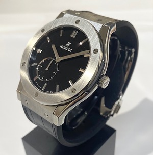 HUBLOT クラシック・フュージョン クラシコ ウルトラシン チタニウム 515.NX.1270.LR