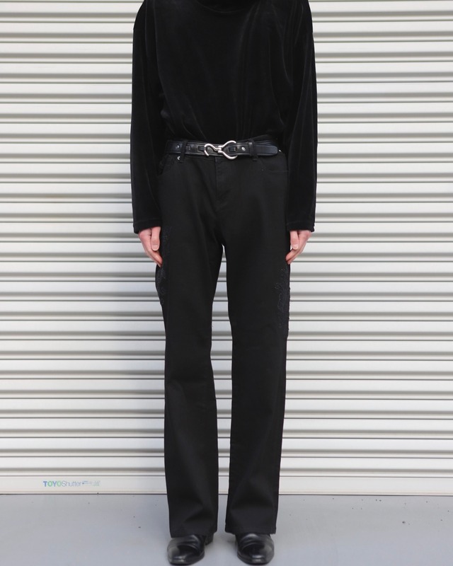 Embroidered straight black denim