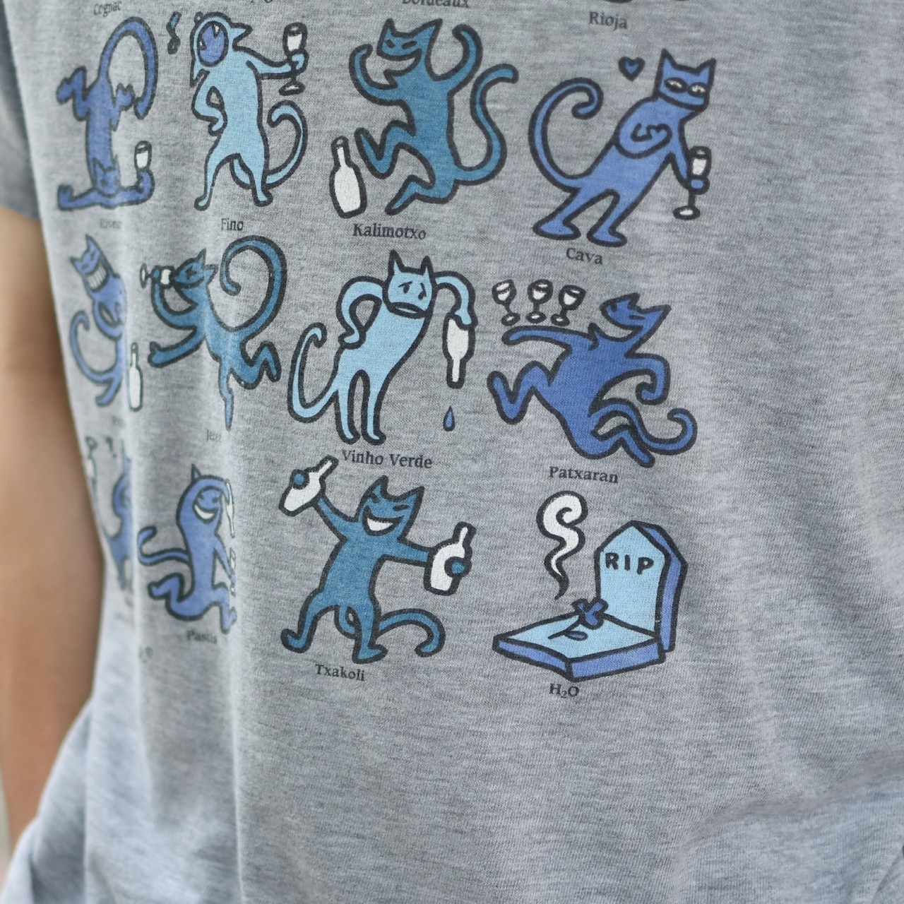 humor drunken cat print tee