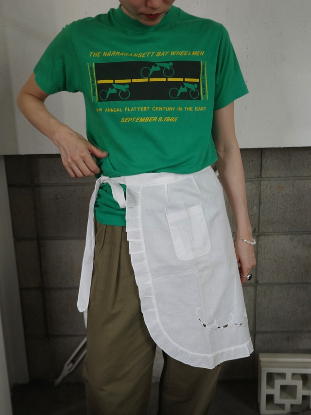 〈vintage〉frill embroidery aperon