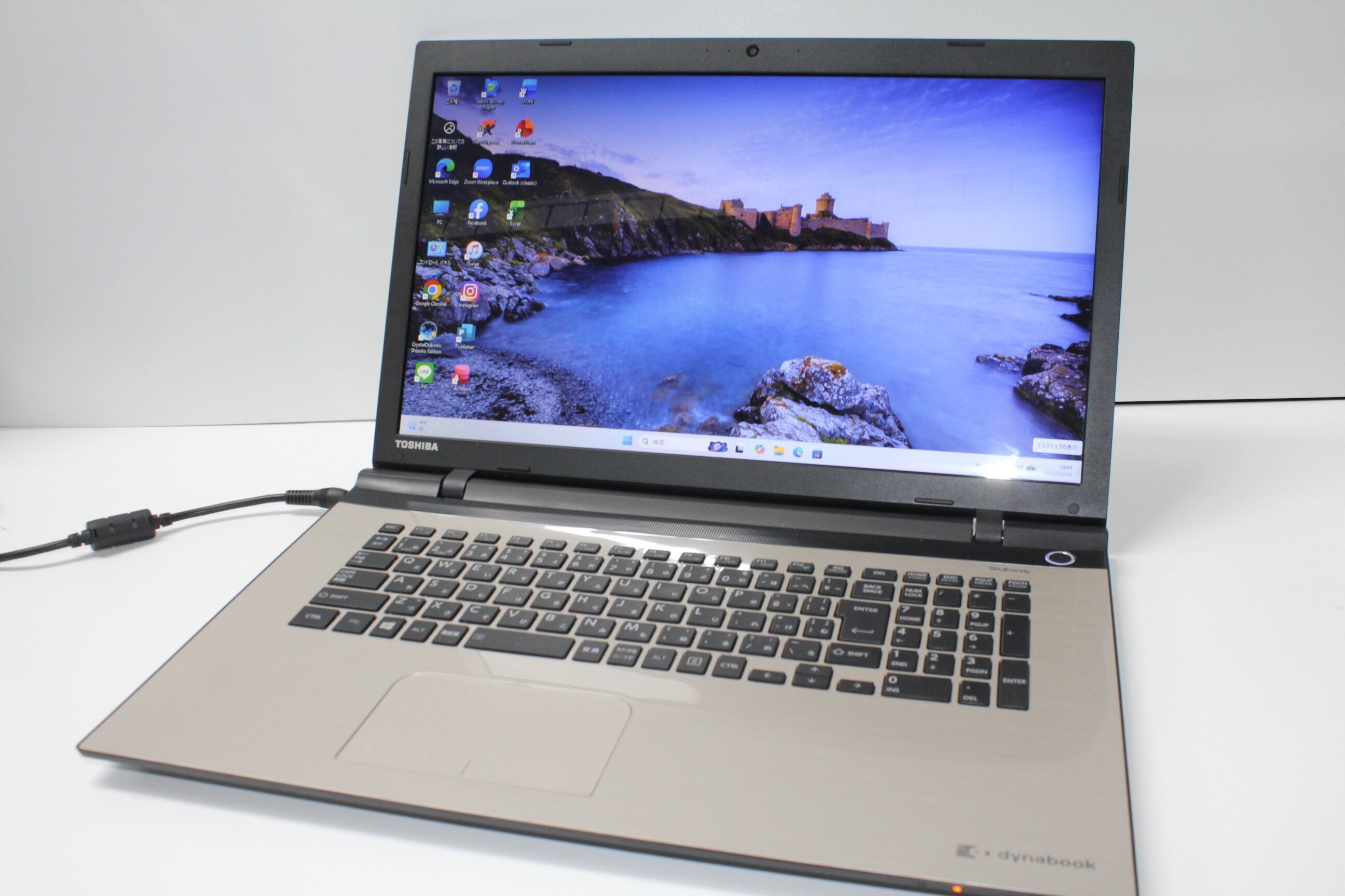 中古ノートパソコン 東芝dynabook T75/VGD Windows11+office 新品爆速