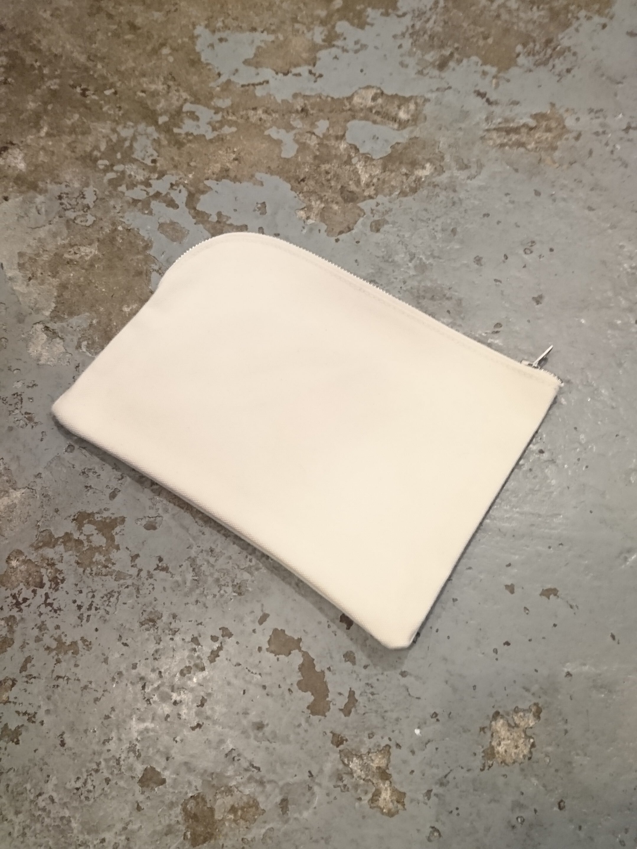 LABOR DAY "ROUND TOOL POUCH" White Color