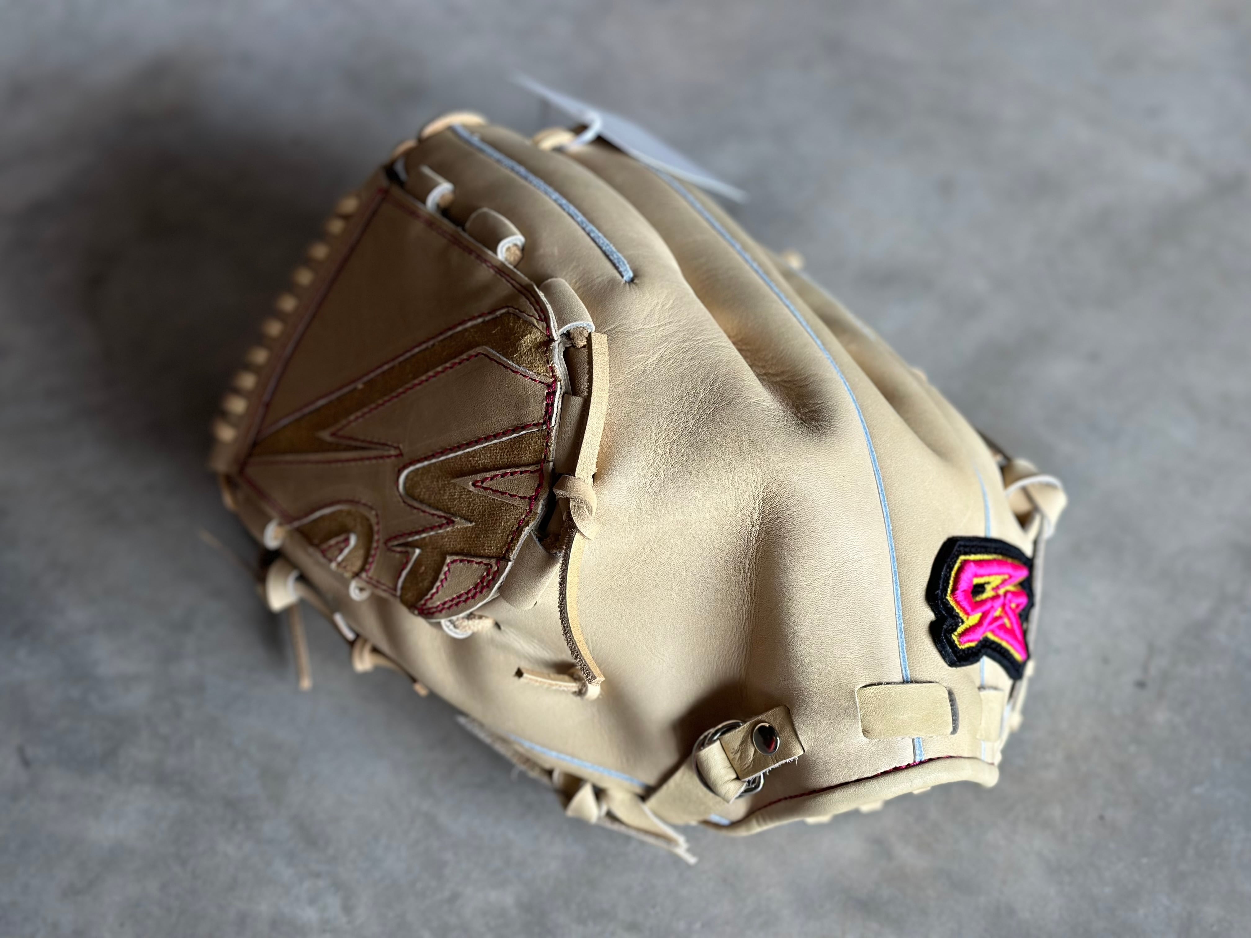 GS 硬式投手用 ノーホール型 キャラメルピンク | Pay ID