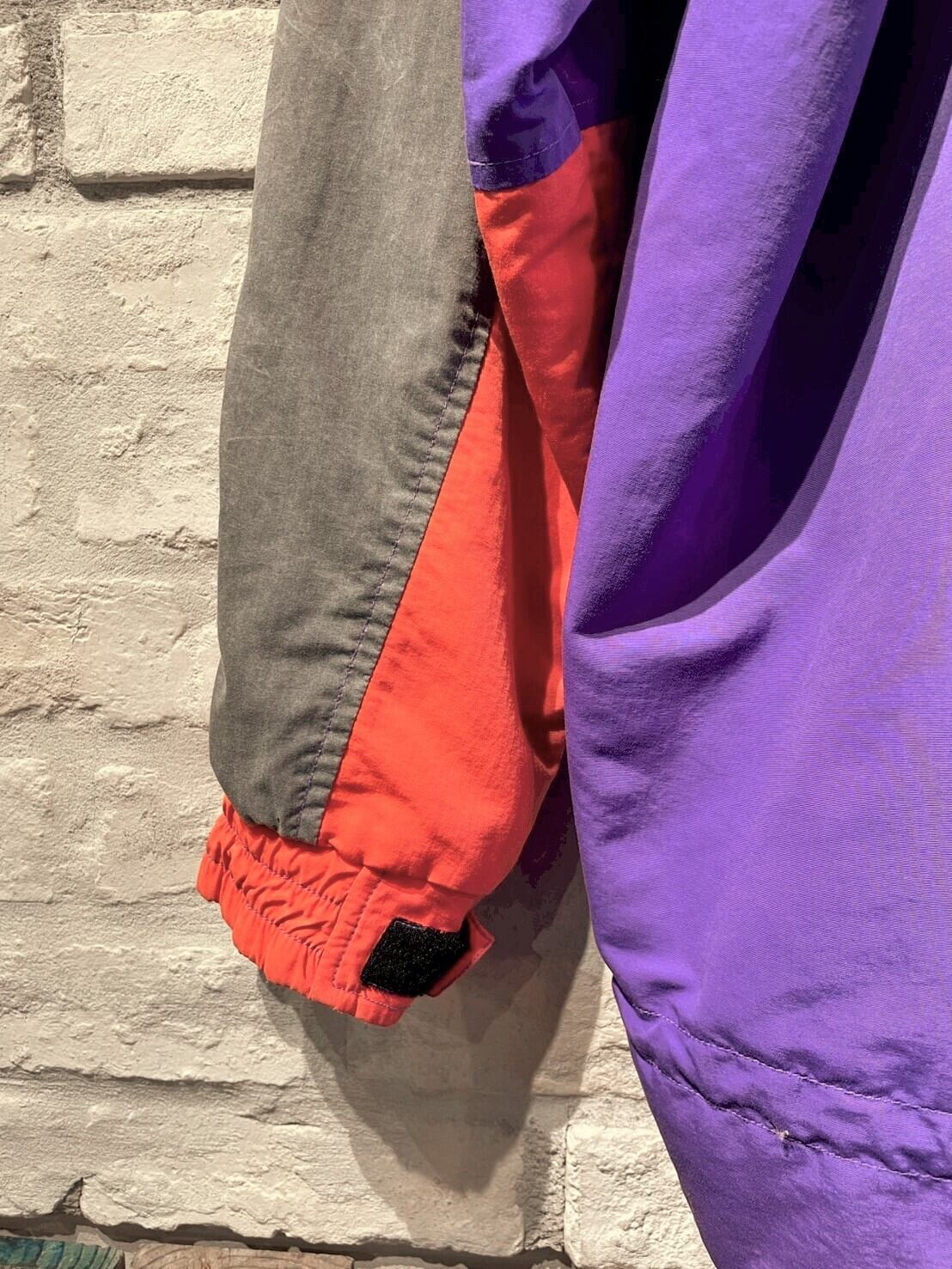 90s PEAKABOO Nylon Pullover | B U D