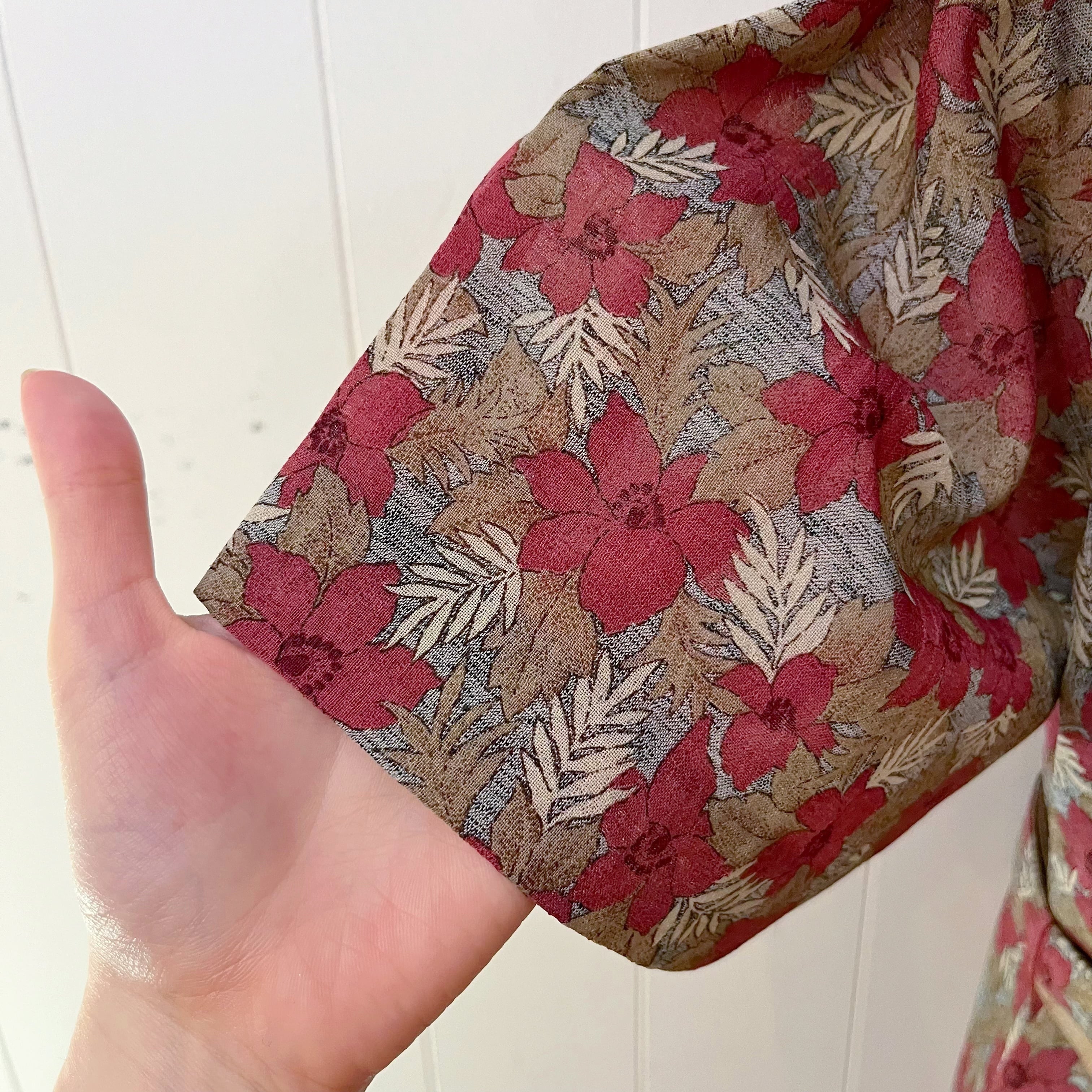 dark red leaf belt one-piece