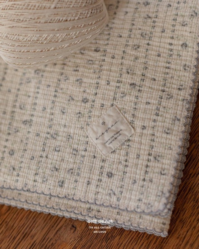 【 one gram / 予約 】Ellie blanket (pin coat)