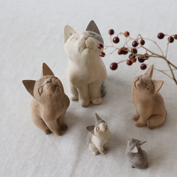 100%手描き 猫の油彩画 虎顔猫 リラックス 木製フレーム付き 送料無料)再制作 5匹セット 天然無垢ウッド 手彫り 木彫りART