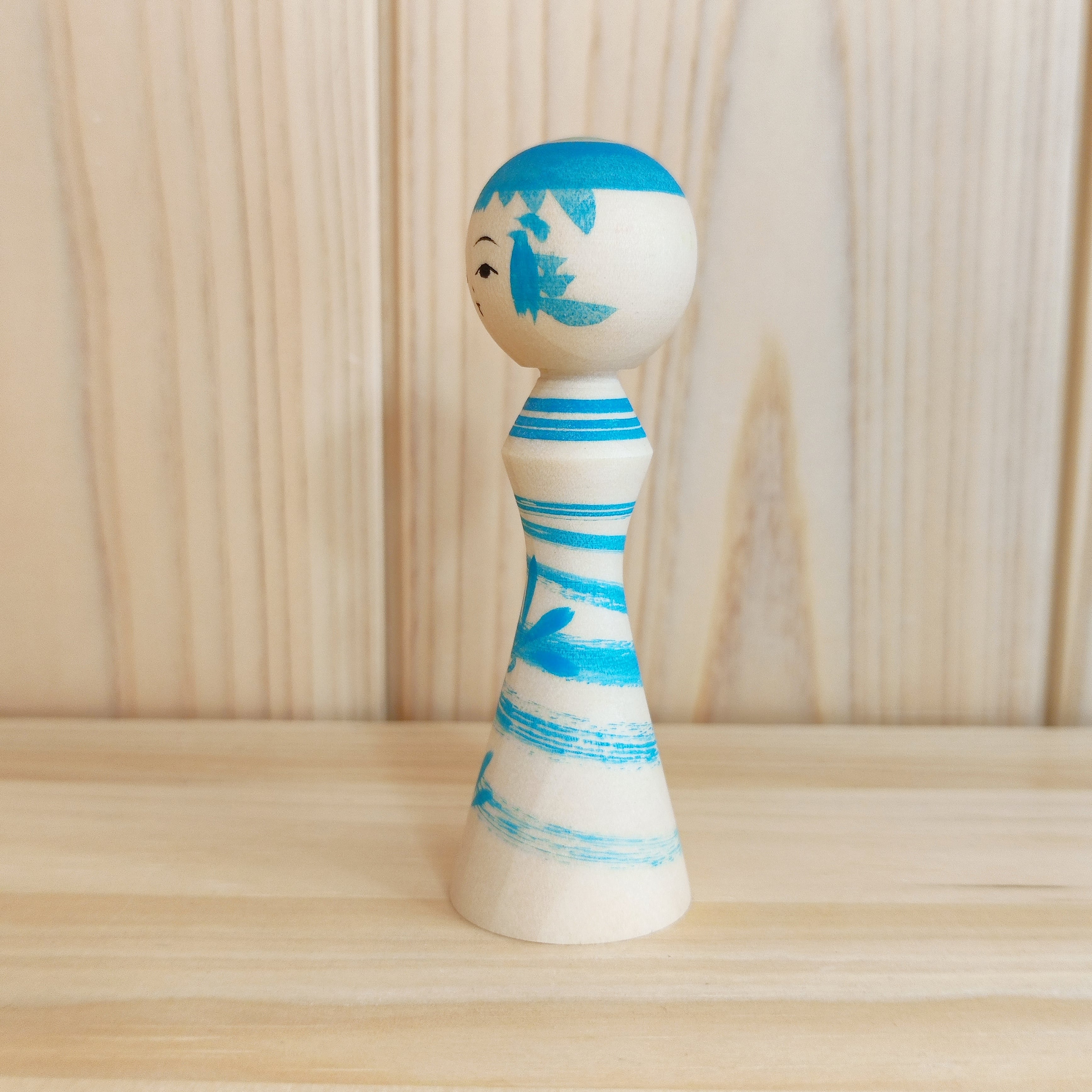 新山真由美工人：弥治郎系】3寸 こけし 裾広がり 水色： 約9cm N10MaN