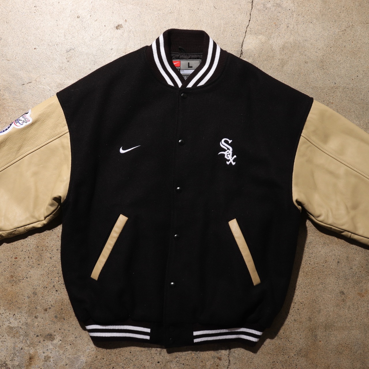 極美品 L NIKE Chicago White Sox 本革 カウレザー スタジャン ジャケット ナイキ ホワイトソックス 90s