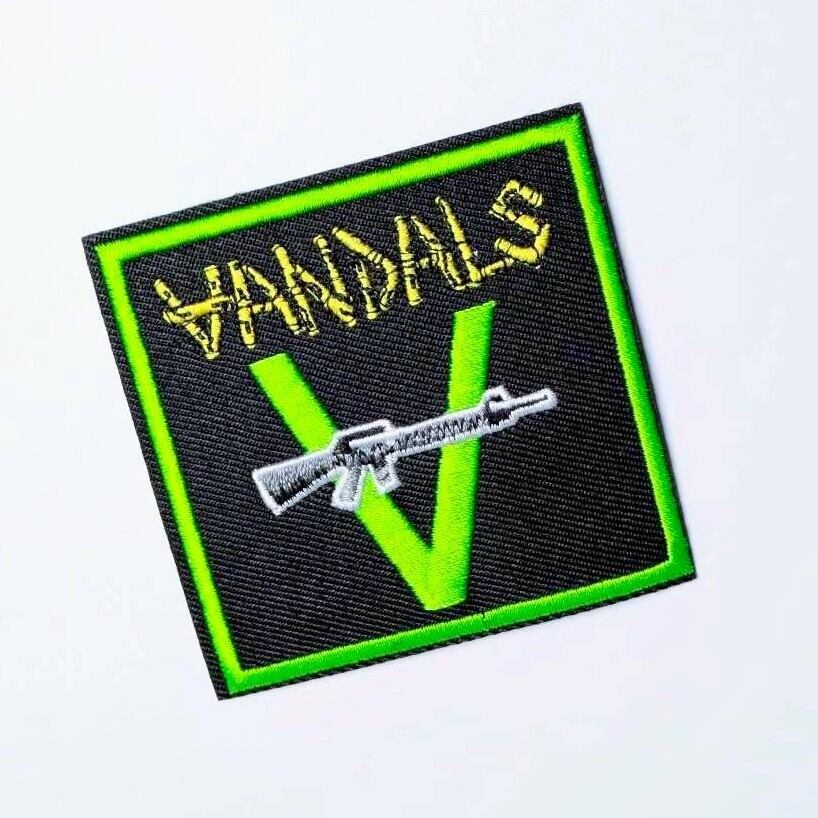 送料無料！ ★刺繍アイロンワッペン★【 The Vandals（ザ・ヴァンダルス）】〚アメリカン雑貨 アメトイ〛