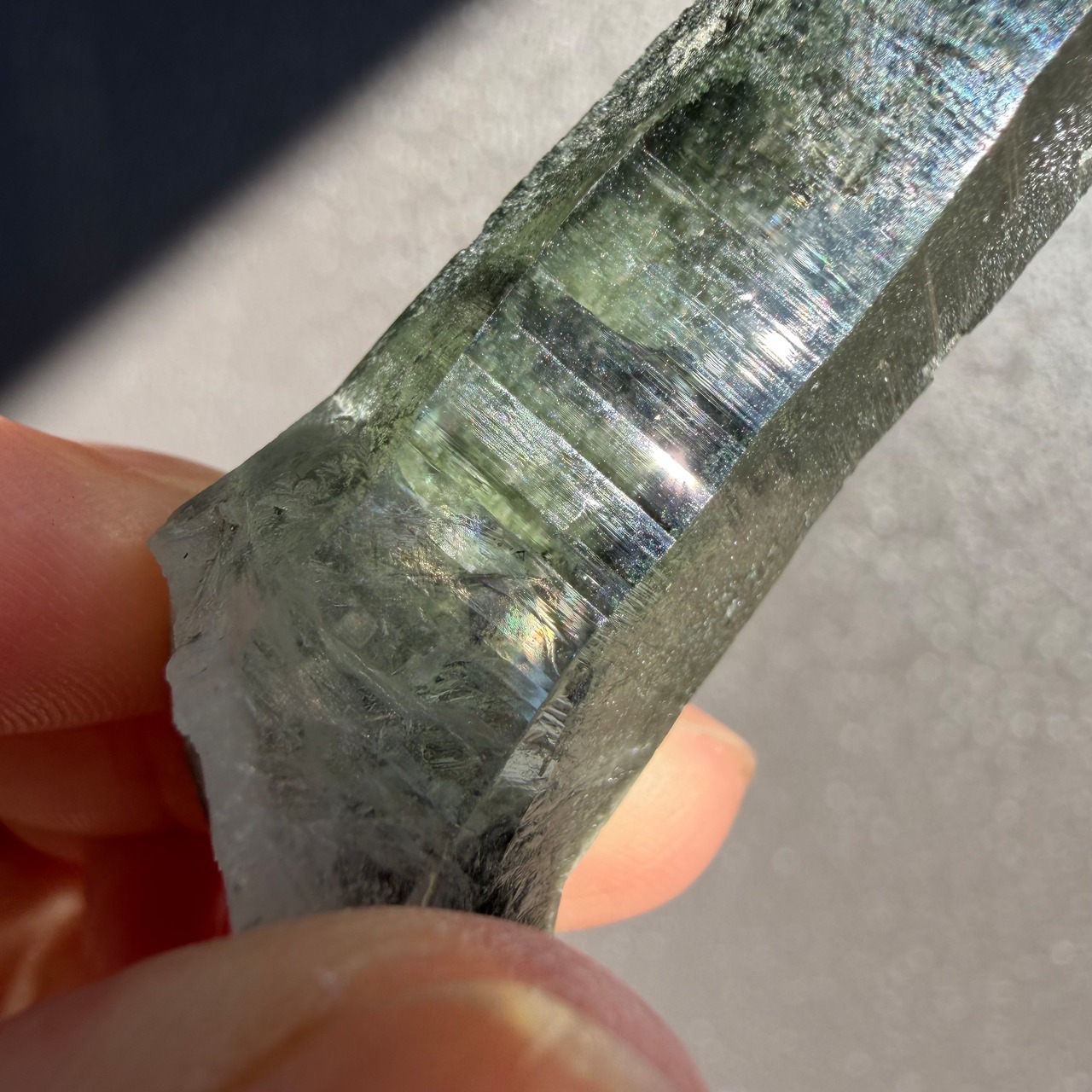 ガネーシュヒマール水晶 単結晶 テッシン風  2015128 収束型クリスタル ネパール産ヒマラヤ水晶 天然石 原石